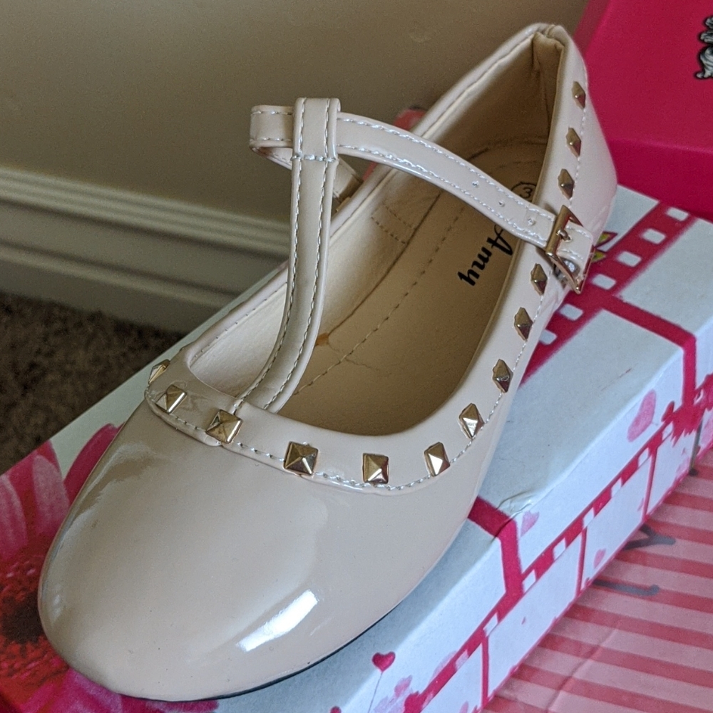 Girls Flats